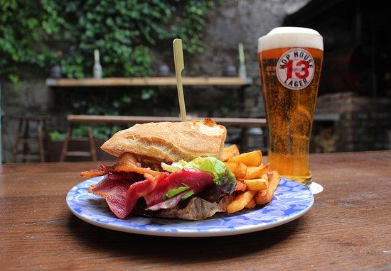 Goldbergs Bar And Kitchen